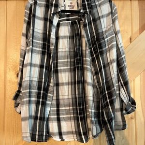 Worn once- SO- the perfect shirt size Large